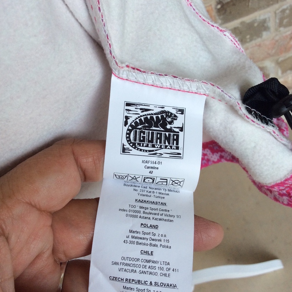 IGUANA LIFE WEAR PINK HOODIE - Picture 7 of 8